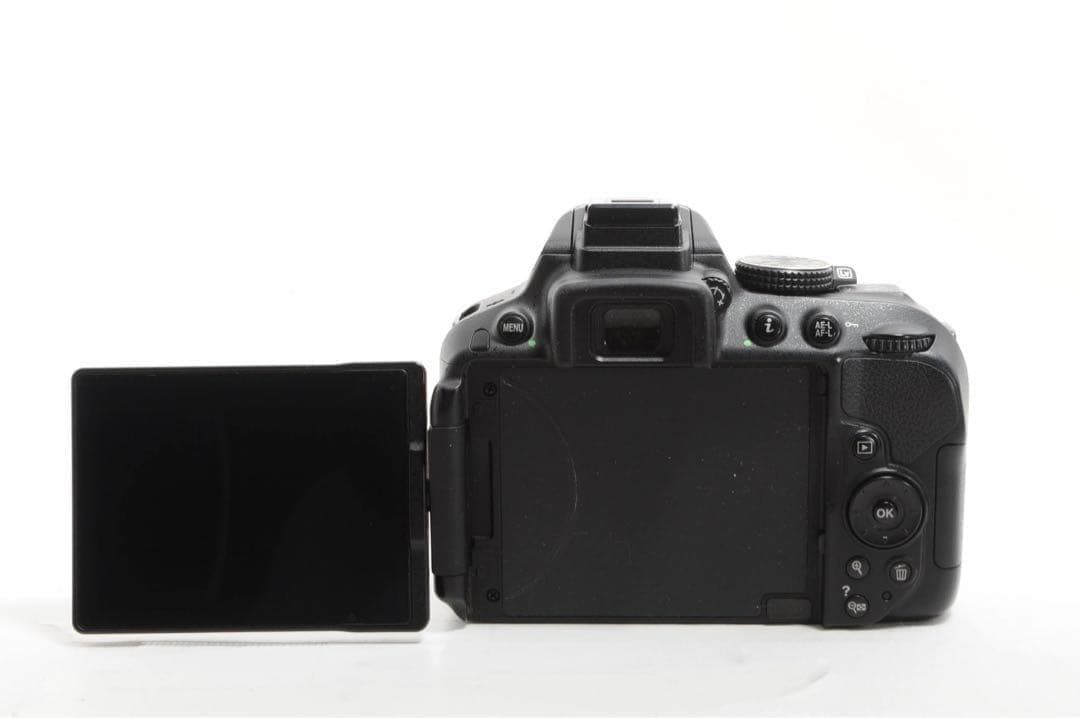 【最大1700円引】Nikon D5300✨Wi-Fi搭載✨一眼レフ✨美品