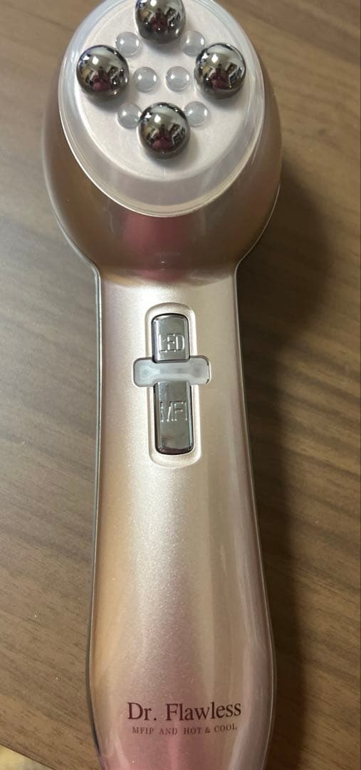 美顔器　Dr.Flawless(ドクターフローレス)