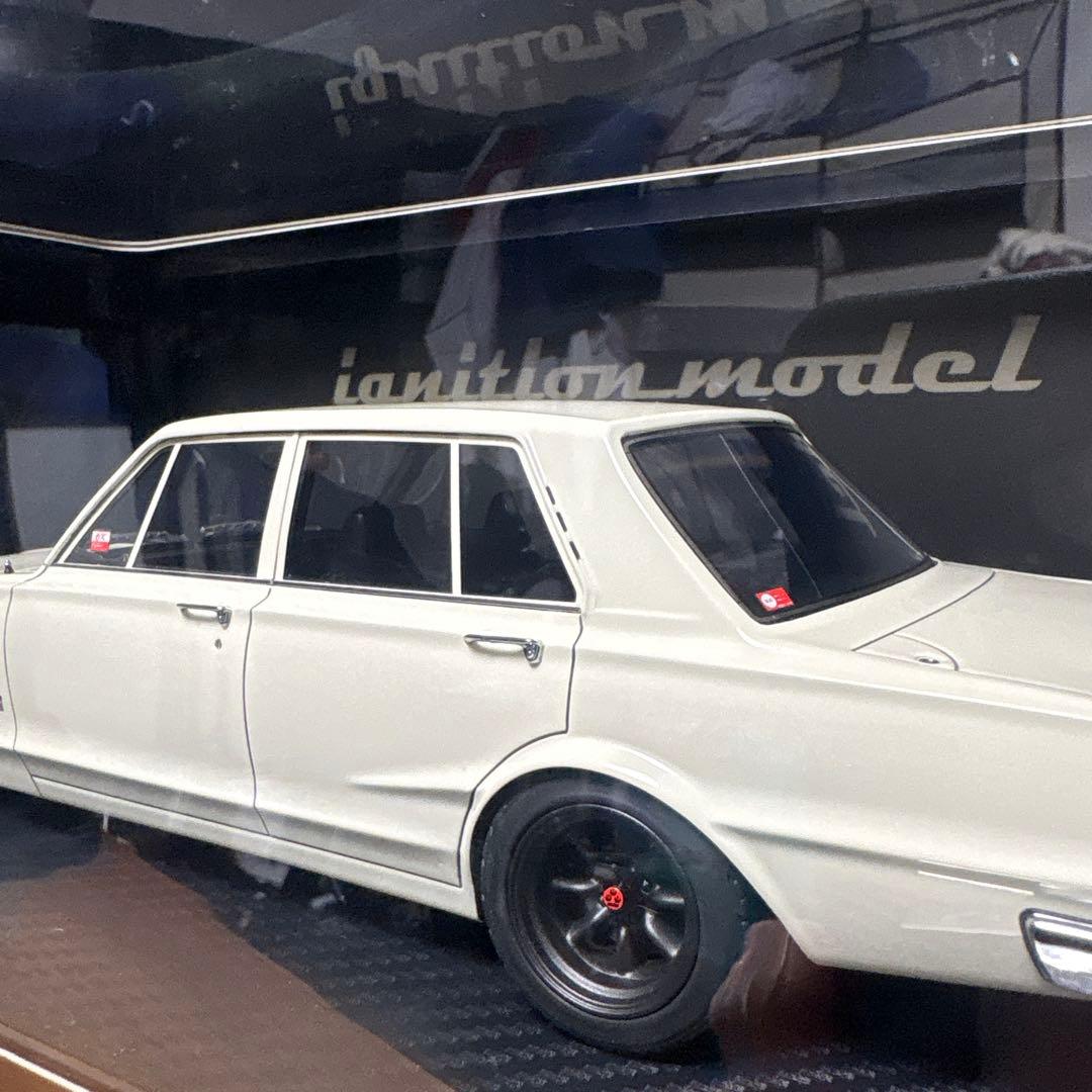 1/18イグニションモデル　スカイラインIG3513 GT-R (PGC10)