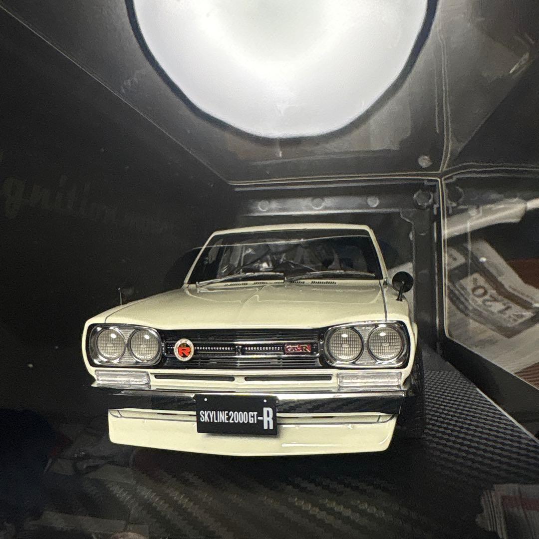 1/18イグニションモデル　スカイラインIG3513 GT-R (PGC10)