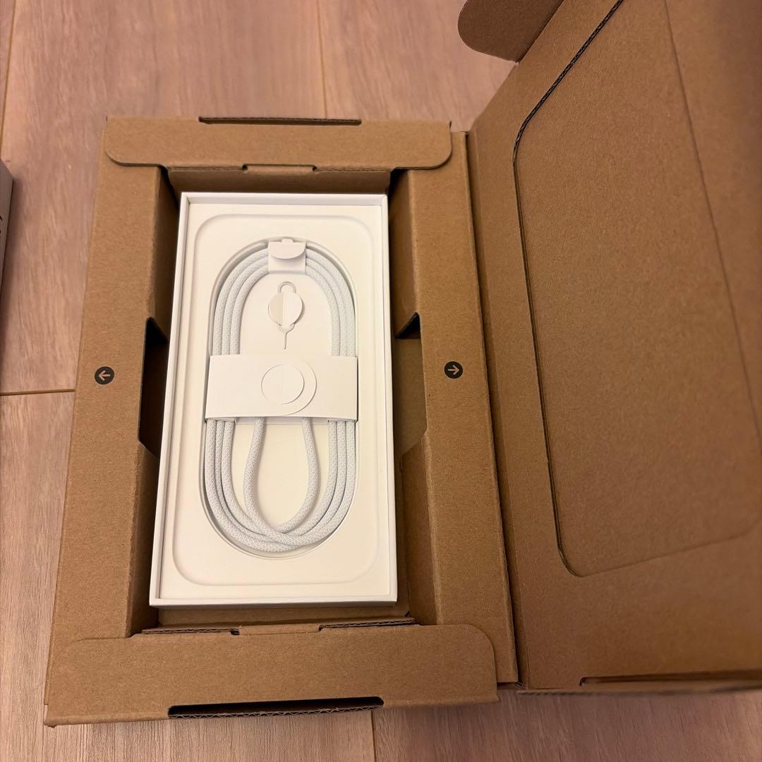 Apple iPhone 16 128GB ブラック 本体 箱付き