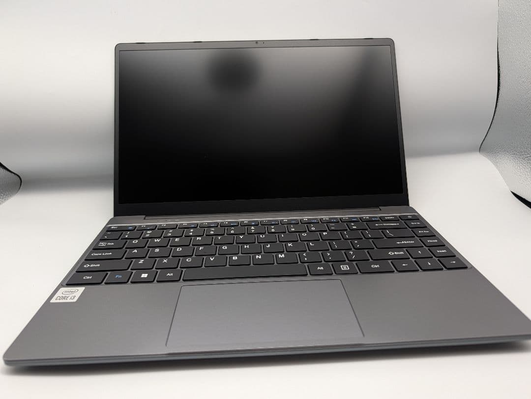 CHUWI CoreBook i3 ノートPC