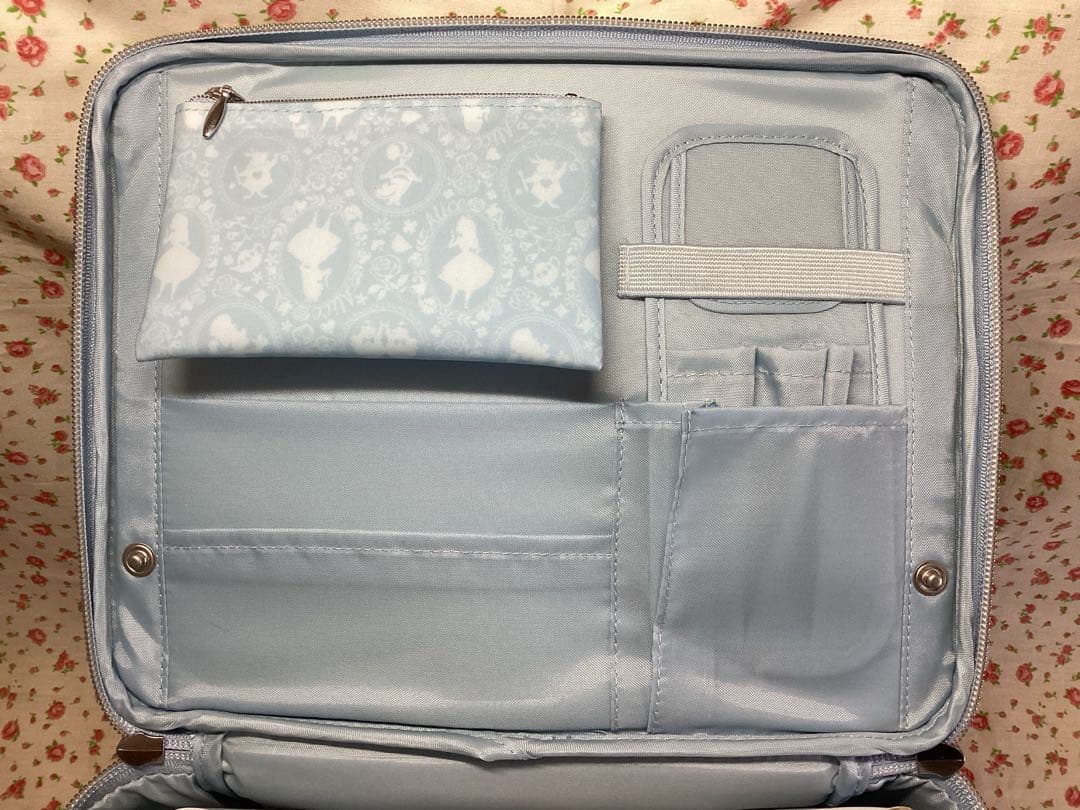 【未使用】アフタヌーンティー　バッグ　ディズニー　近沢レース　小物入れ　バニティ