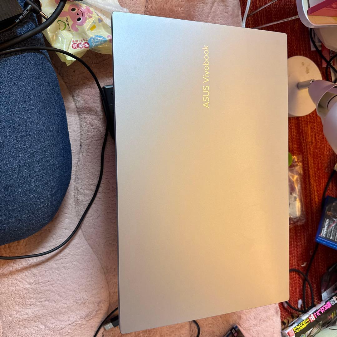 ASUS Vivobook 15.6インチ シルバー ノートPC