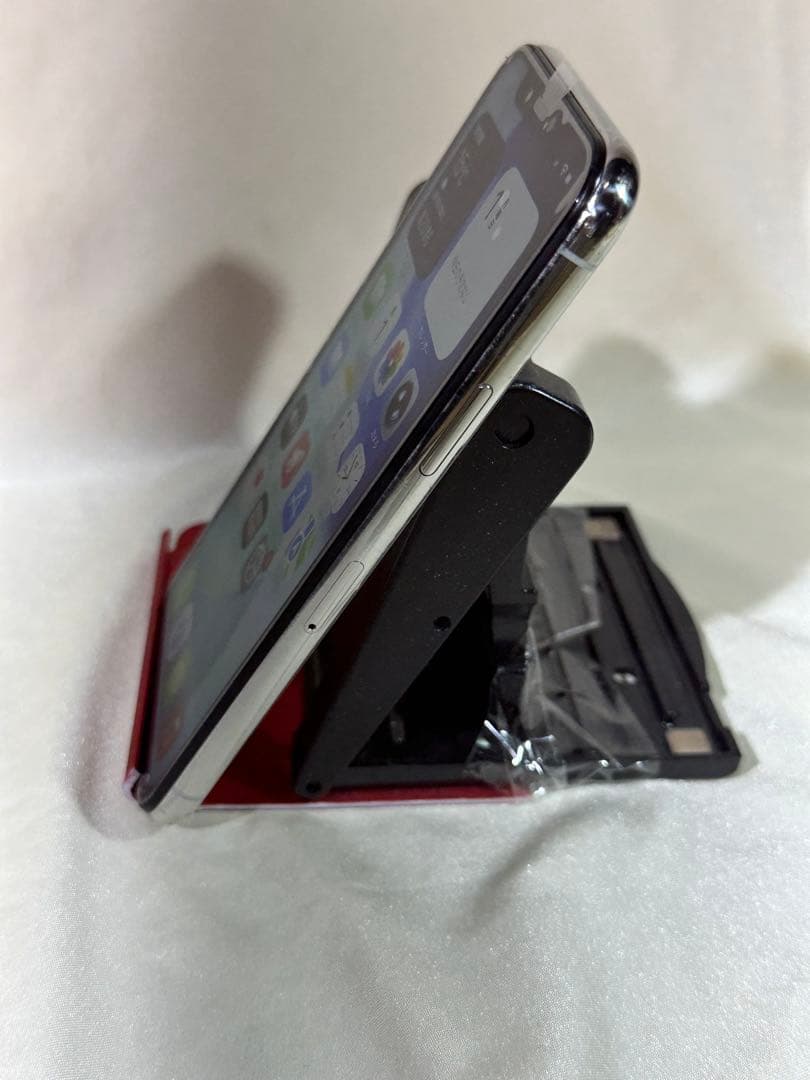 チェル様用 iPhone11 pro 256GB シルバー バッテリー100%