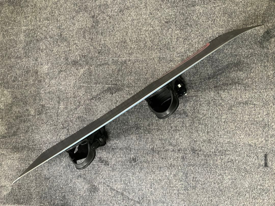 良品　SALOMON スノーボード 144cm バインディング付