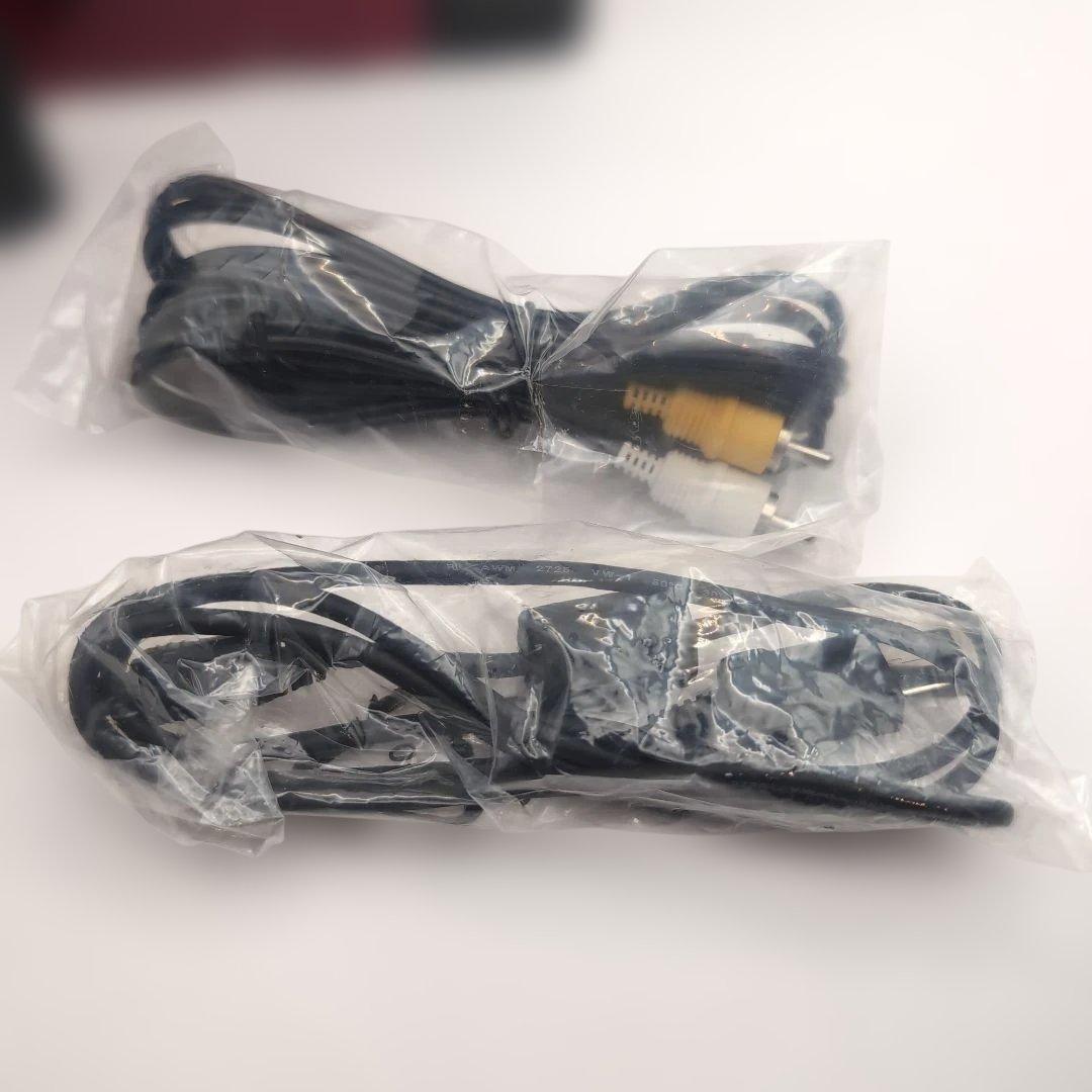 カシオ　デジタルカメラ　EX-H15 説明書、充電器 各種コード付