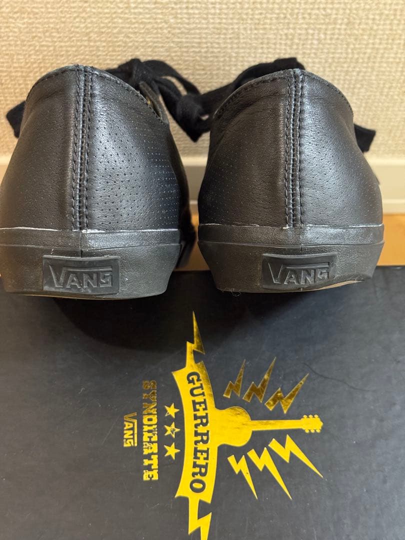 lambic→VANS SYNDICATE  GUERRERO