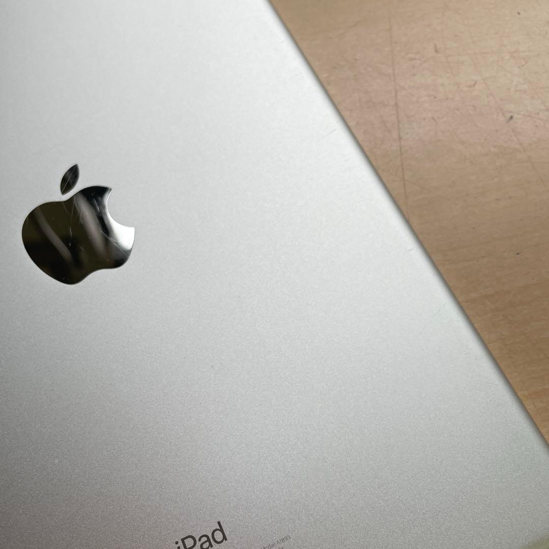 iPad 第6世代　A1893　Wi-Fiモデル　シルバー　32GB 美品　#2