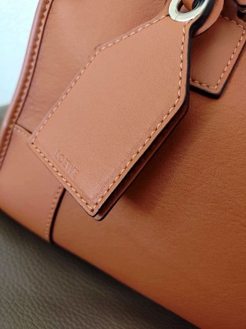 LOEWE ロエベ アマソナ28 ハンドバッグ キャメル