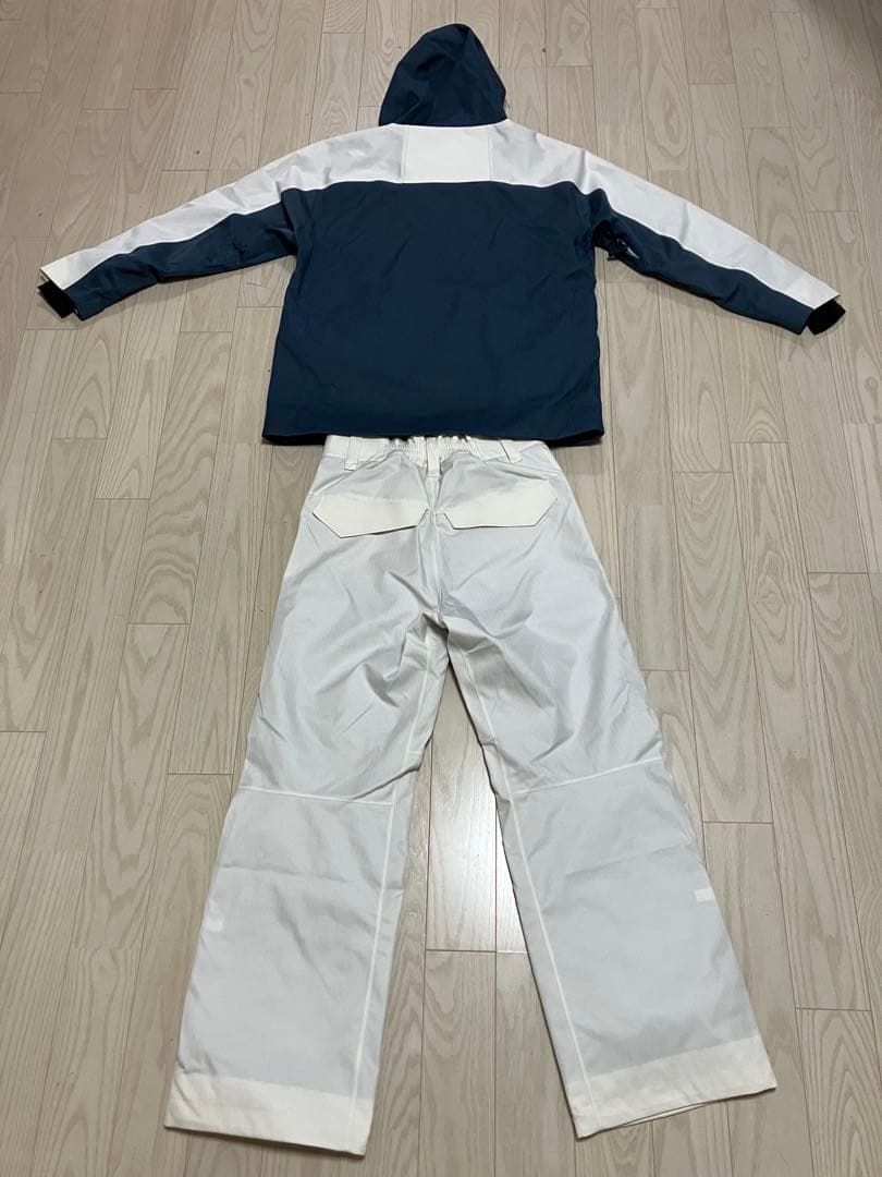 【新品】インハビタント　スノーボードウェア上下セット　サイズS