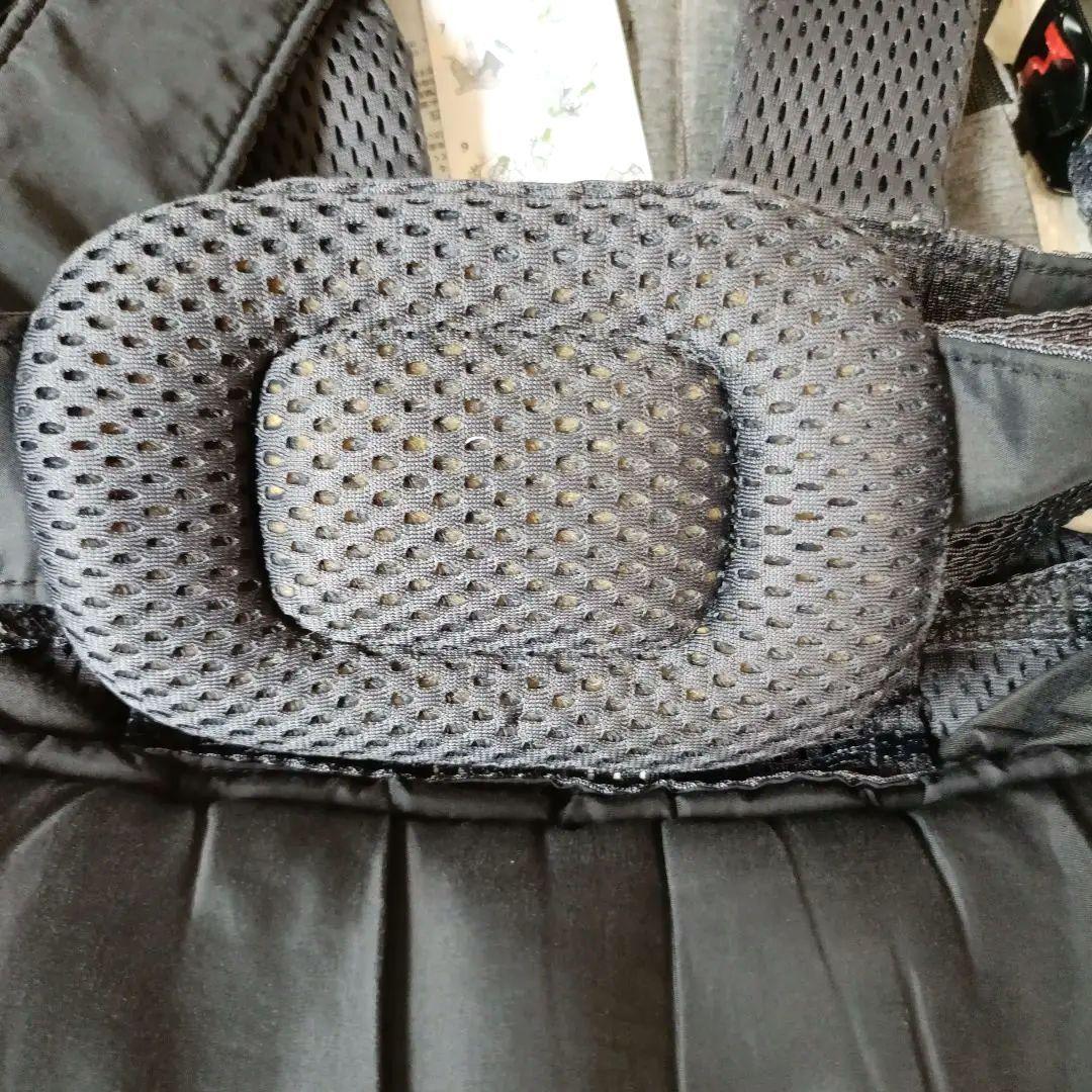 本日限定価格ベビービョルン 抱っこ紐 ハーモニー HARMONY アンスラサイト