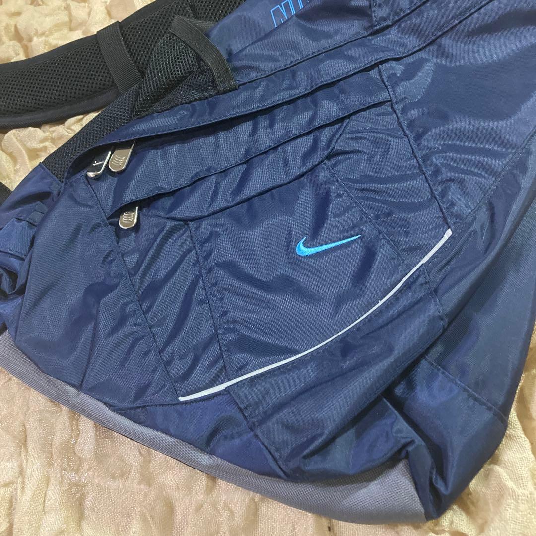 【新品】NIKE ボディバッグ　スリングバッグ　ネイビー
