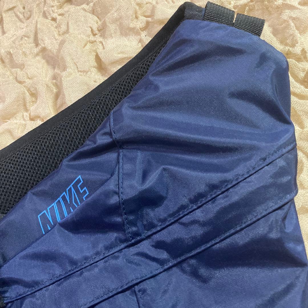 【新品】NIKE ボディバッグ　スリングバッグ　ネイビー