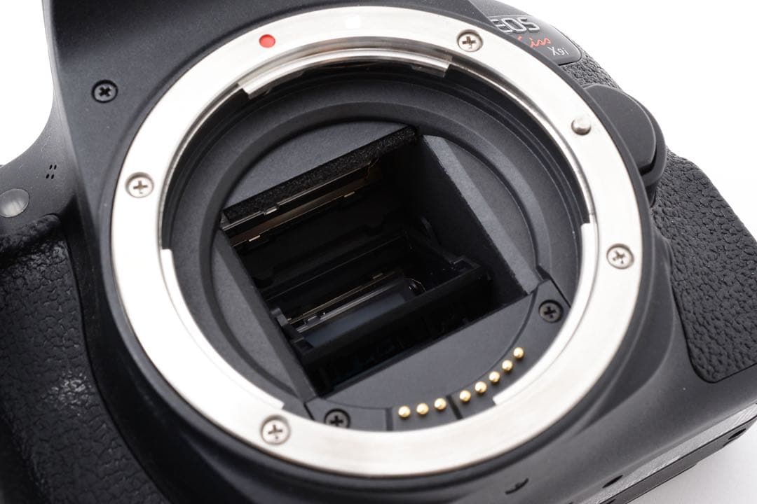 保証付き/Canon EOS KISS X9i標準&望遠ダブルレンズセット