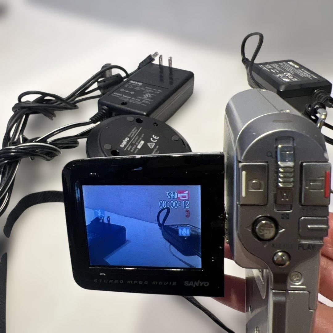 稼働品　希少　SANYO　デジタルカメラ　Xacti　DMX-C5