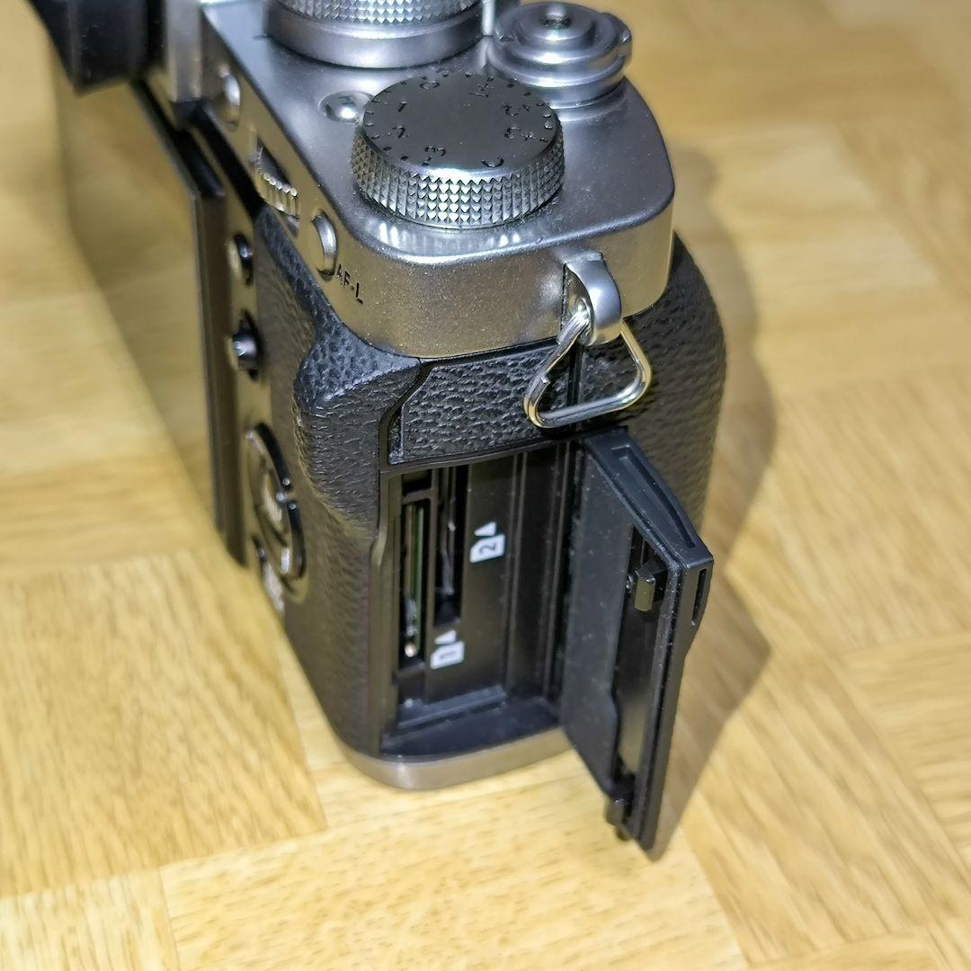 FUJIFILM X-T3 (シルバー)