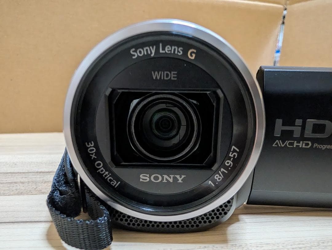 Sony　HDR-CX675 　30倍光学ズーム ビデオカメラ