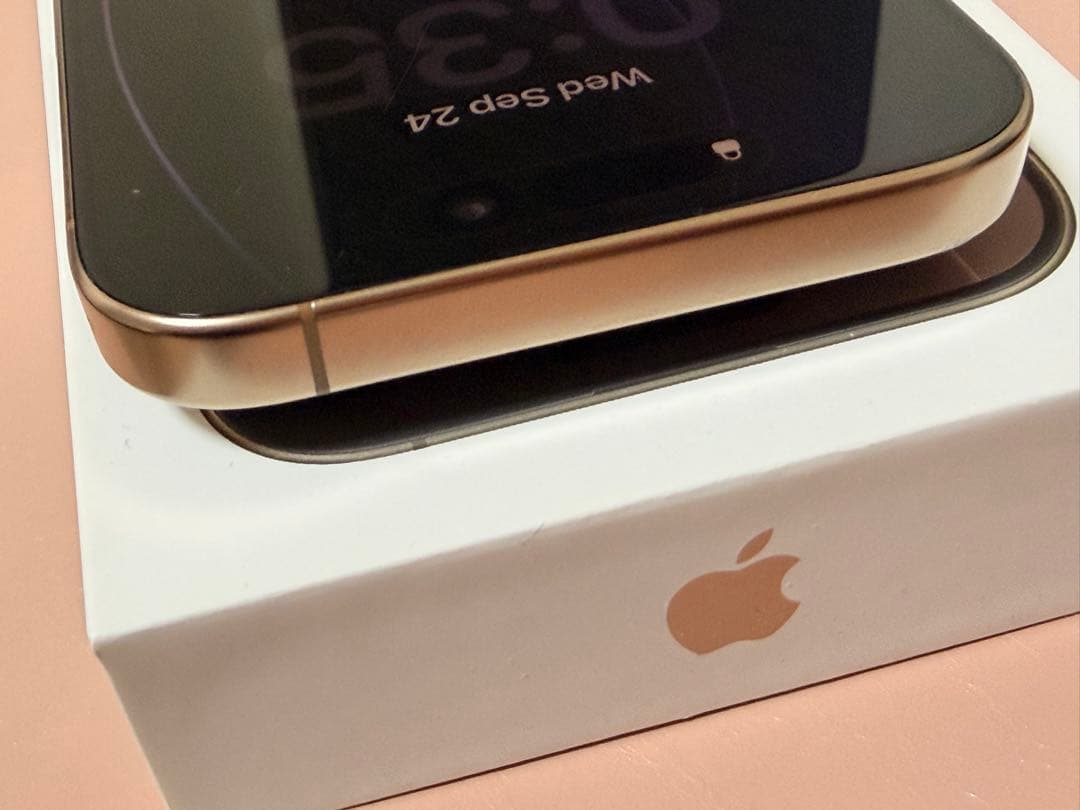 iPhone 16 Pro デザートチタニウム 128GB SIMフリー