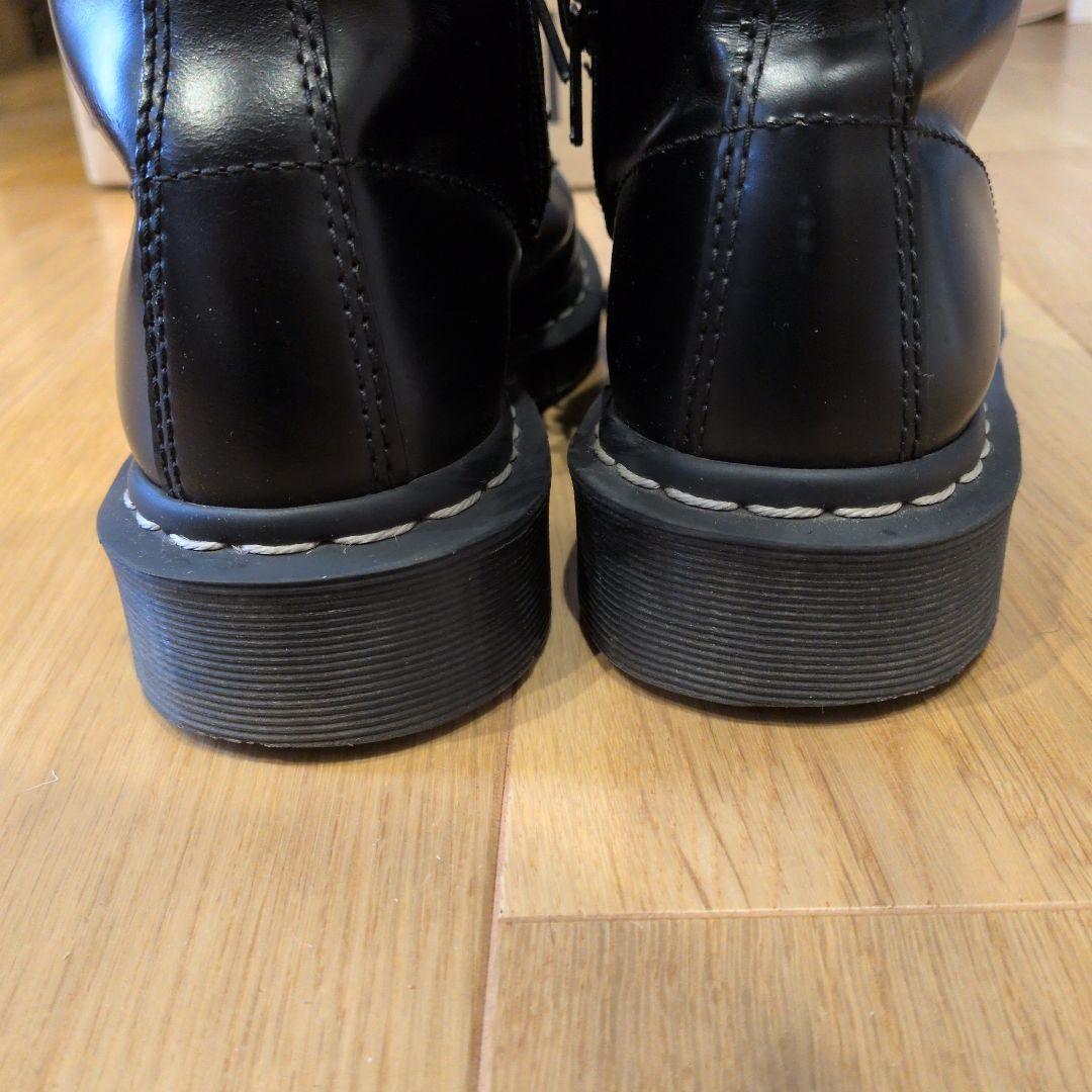 ドクターマーチン　ホワイトステッチ　24cm 8ホール　ファスナー付　お値下げ中