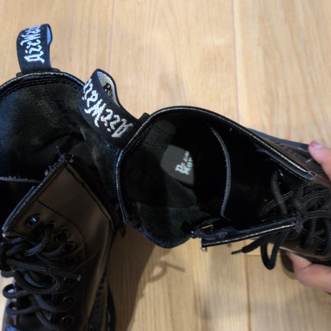 ドクターマーチン　ホワイトステッチ　24cm 8ホール　ファスナー付　お値下げ中