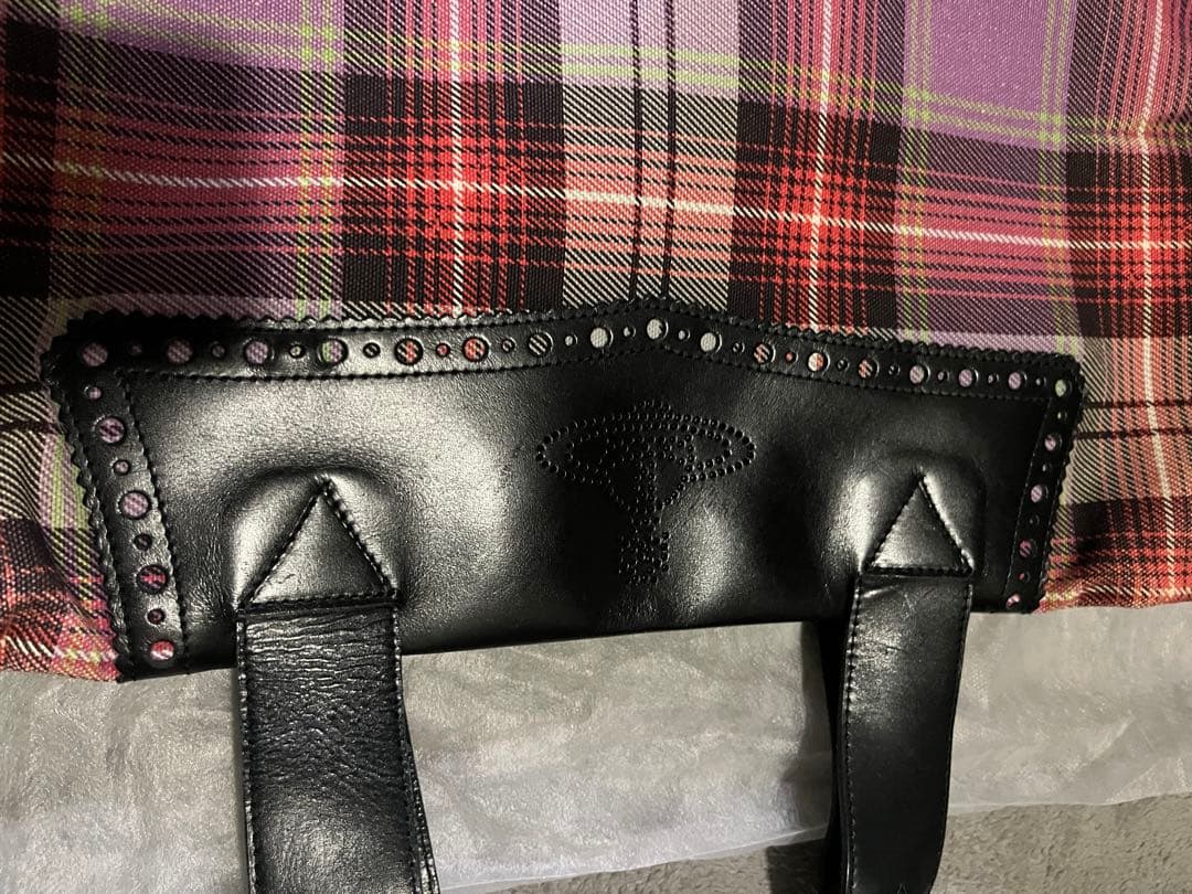 ヴィヴィアン　キャンパスバック