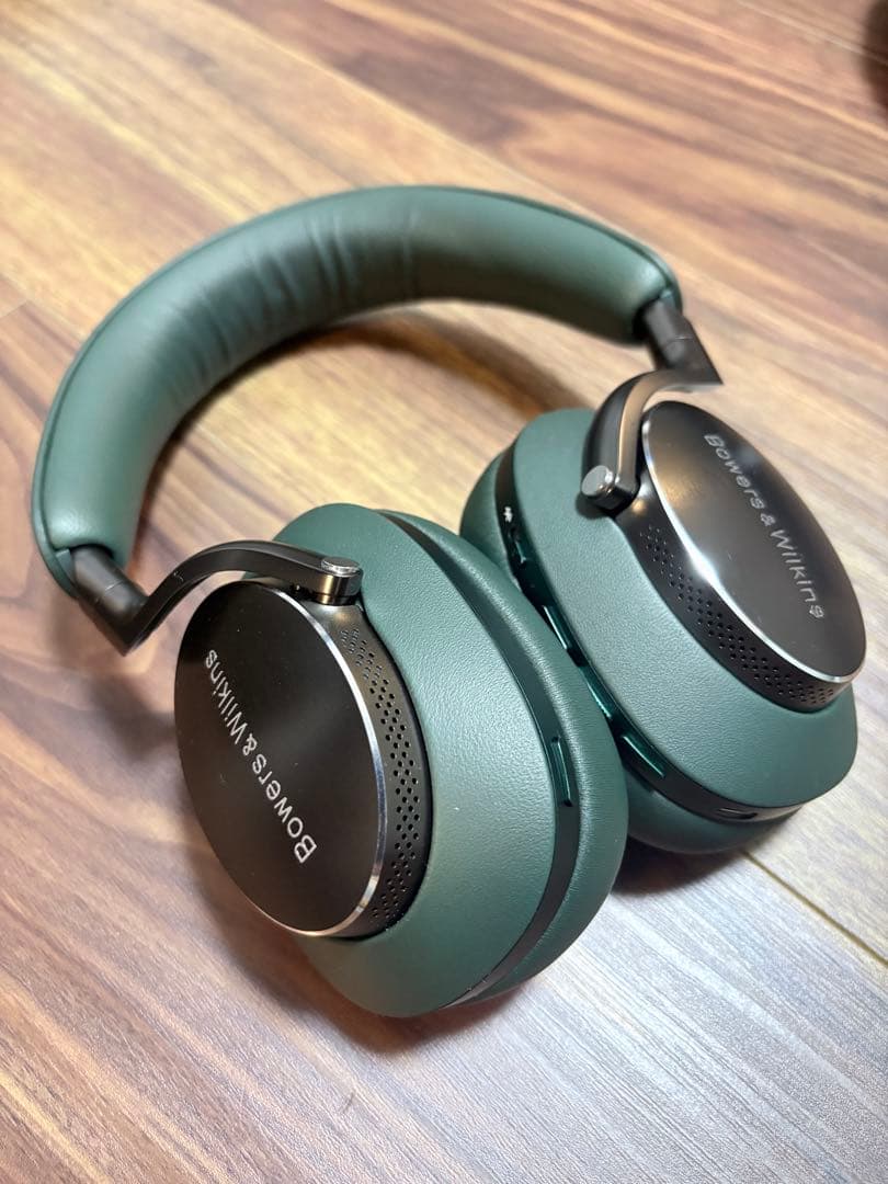 Bowers & Wilkins ワイヤレスヘッドホン px8