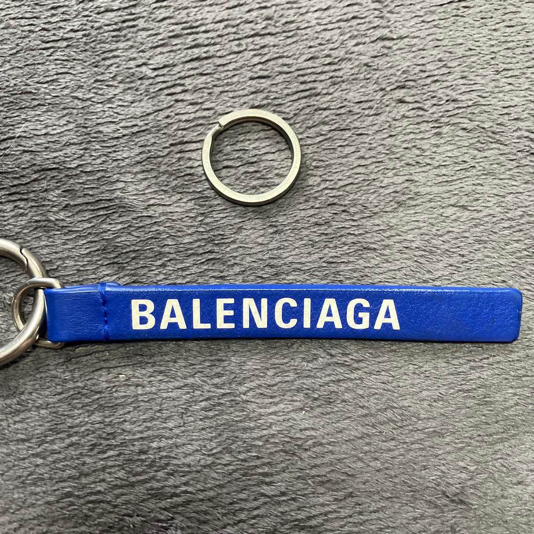 バレンシアガ　ストラップ　キーホルダー　キーリング　青
