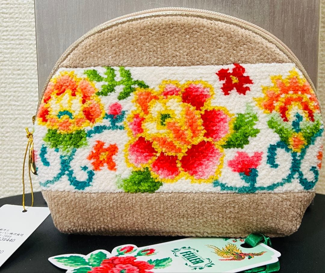 新品未使用　フェイラー　ギフトセット（タンブラー、ポーチ、ハンカチ）