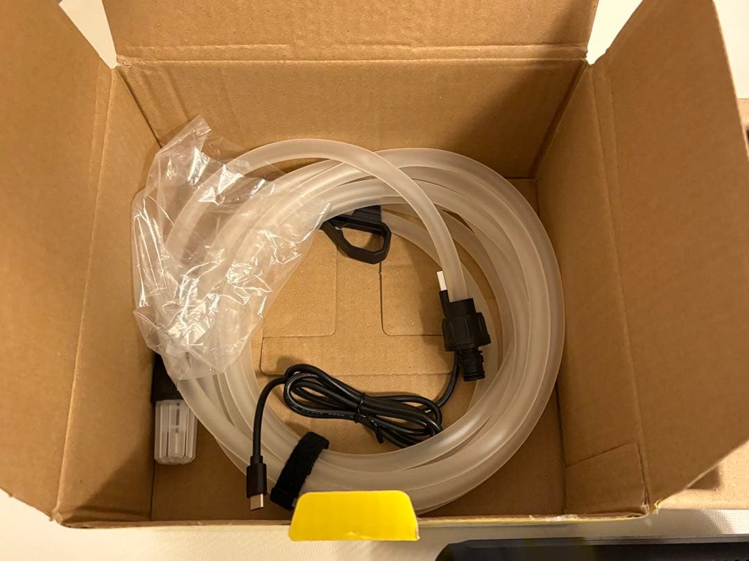 一回使用のほぼ新品 ケルヒャー ハンディーエア　コンパクト モバイル高圧洗浄機