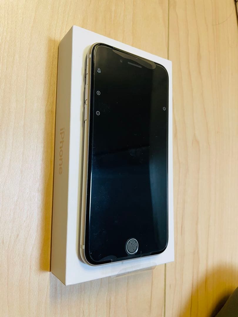 iPhone SE 第3世代 SE3 64GB スターライト初期フィルム付　本体