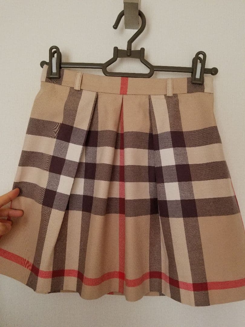 バーバリーキッズスカート 美品 ベージュ ノバチェック150 160