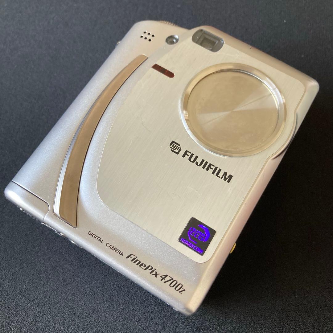 【美品】FUJIFILM finepix 4700z CCDセンサー コンデジ