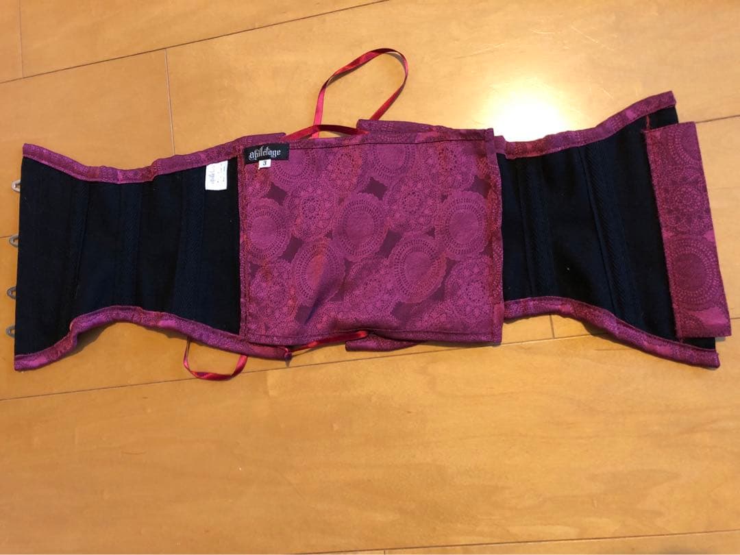 abilletageアビエタージュ　コルセット　赤　サイズ3