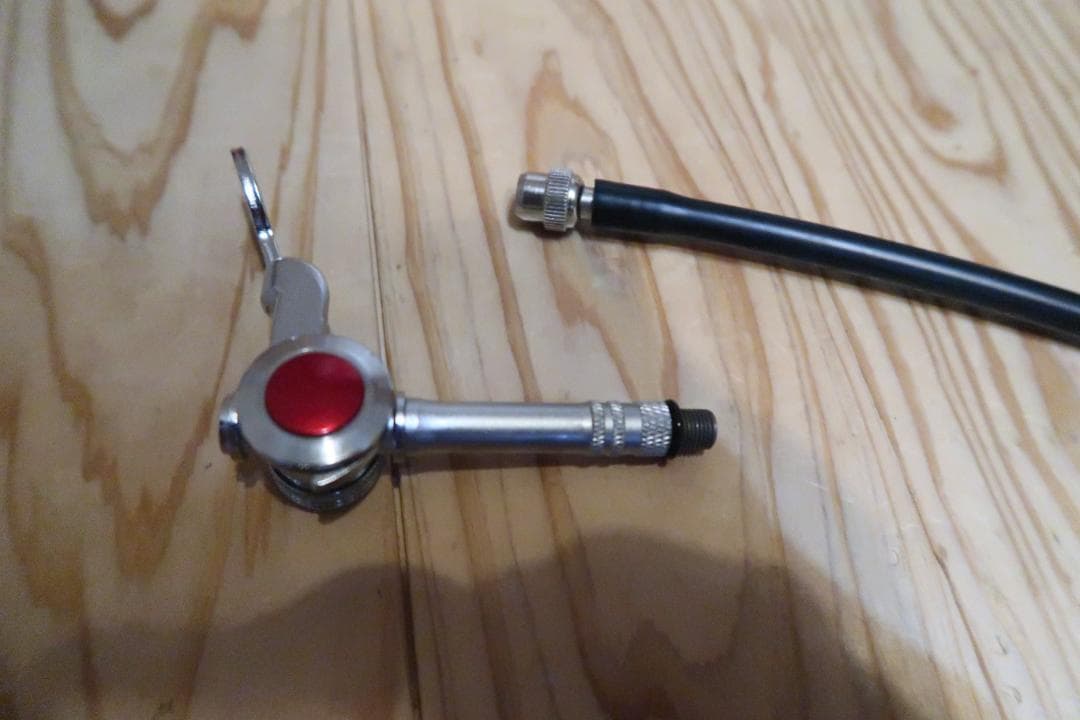 レザイン　ハンドポンプ　携帯ポンプ　ヒラメ　ポンプヘッド　中古