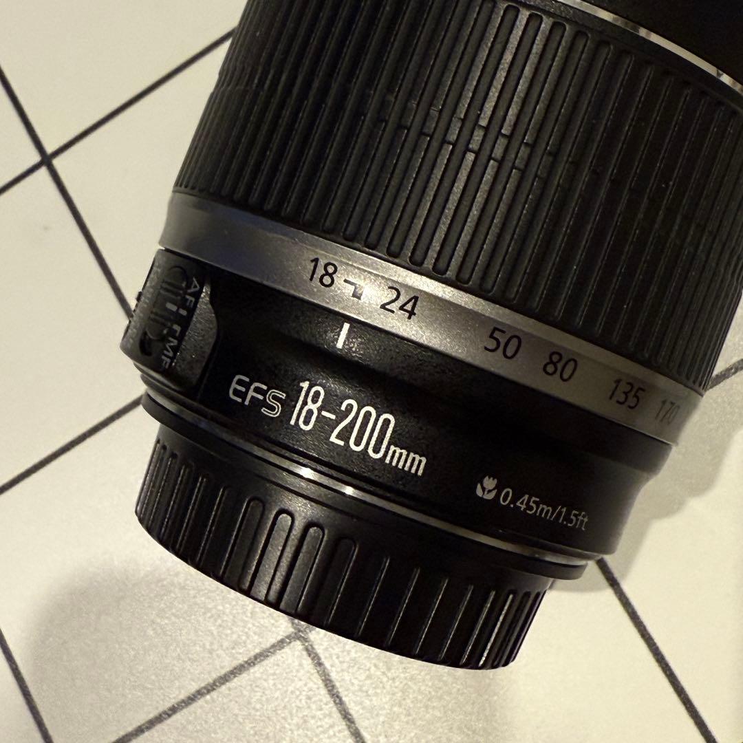 Canon EF-S 18-200mm ズームレンズ　中古品