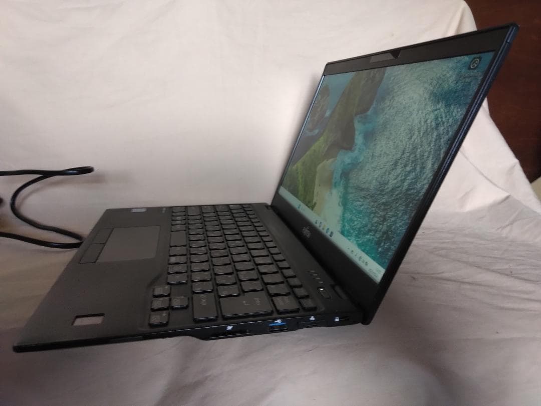 富士通 LIFEBOOK U939/A i5 8365U 8GB 256GB