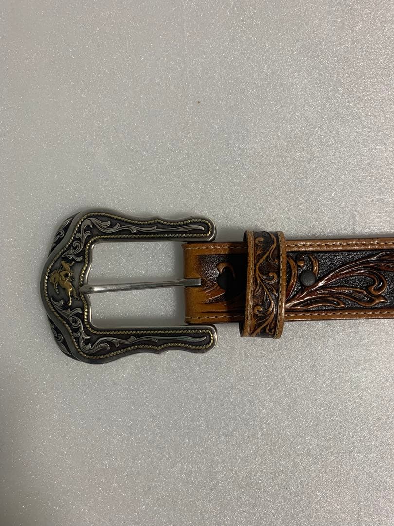 トニーラマ　カービング ウェスタンベルト　サドルレザー　貴重なアメリカ製