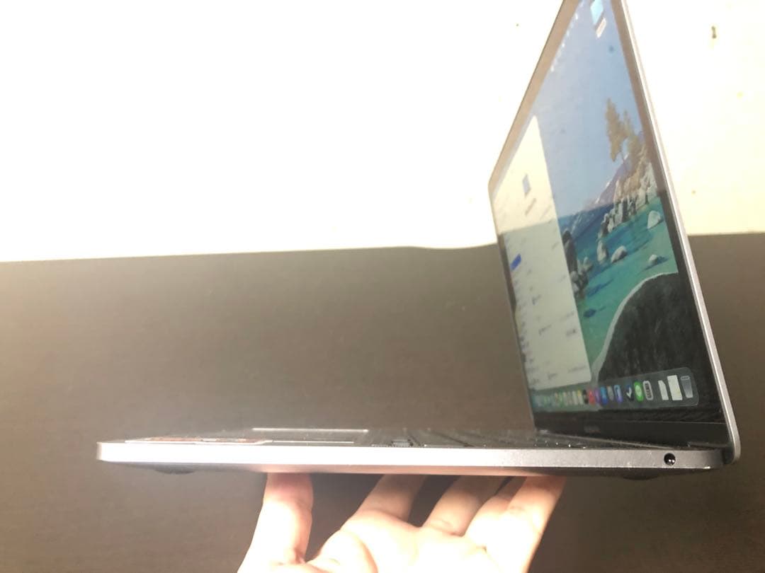 Apple MacBook Pro M2 2022年