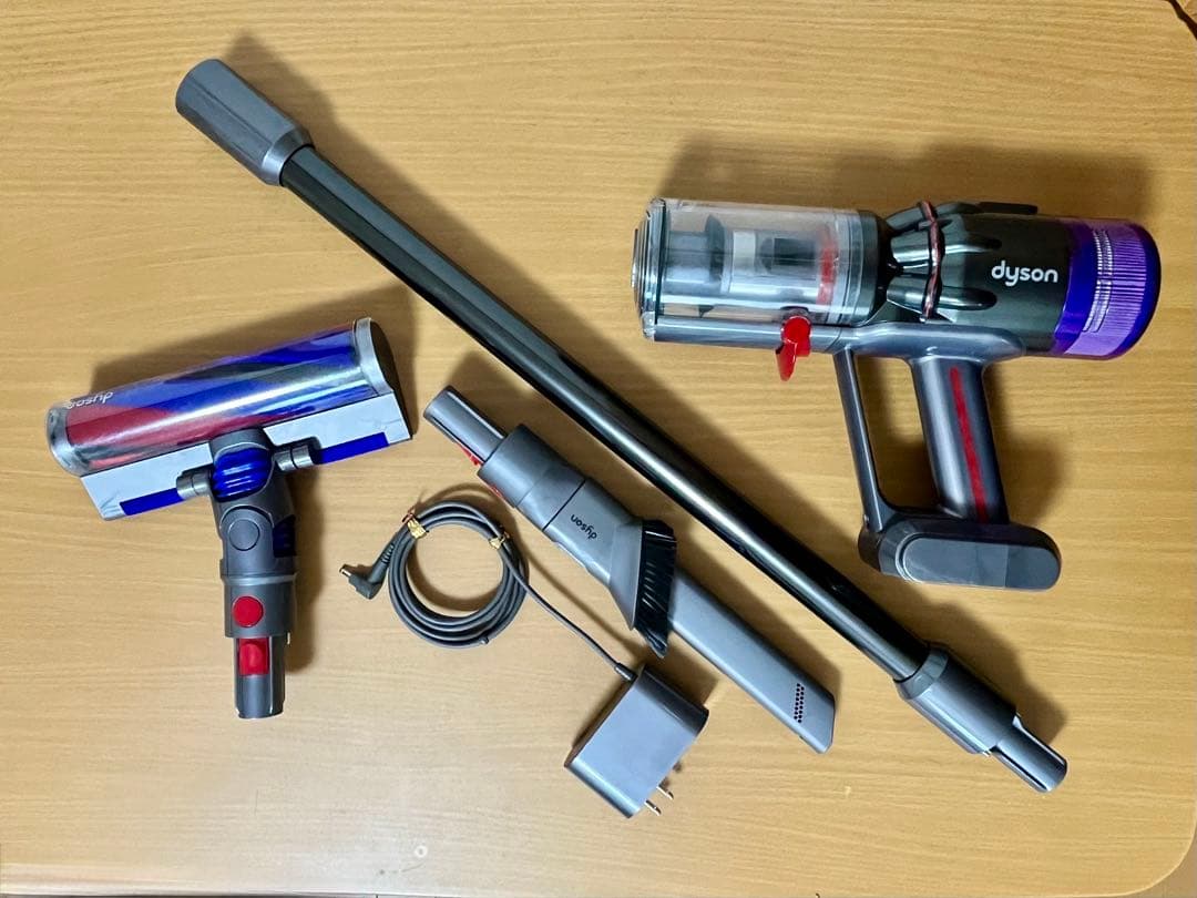 dyson ハンディクリーナー 本体　Micro　1.5㌔　　SV-21