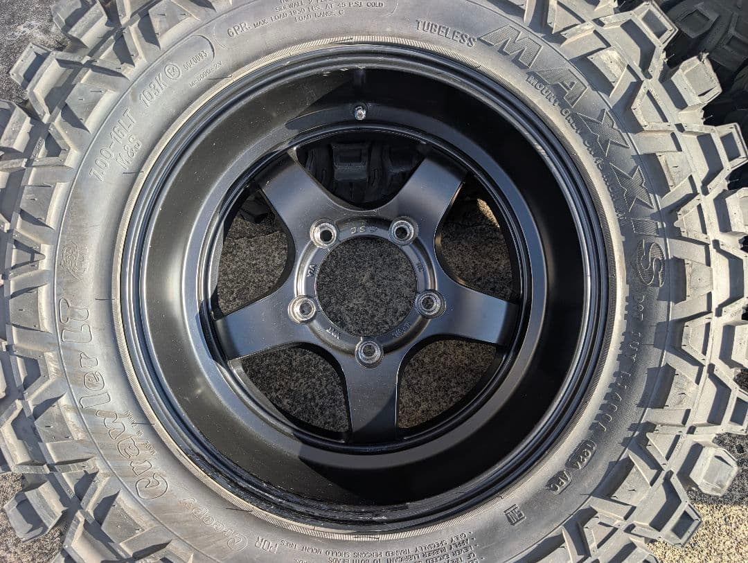 7.00R16 タイヤホイール マキシスクリーピークローラー ジムニー