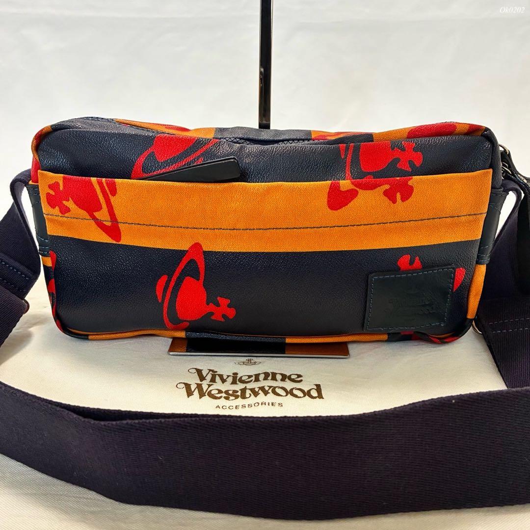 【美品】ヴィヴィアンウエストウッド ボディバッグ レザー オーブ レザー 肩掛け