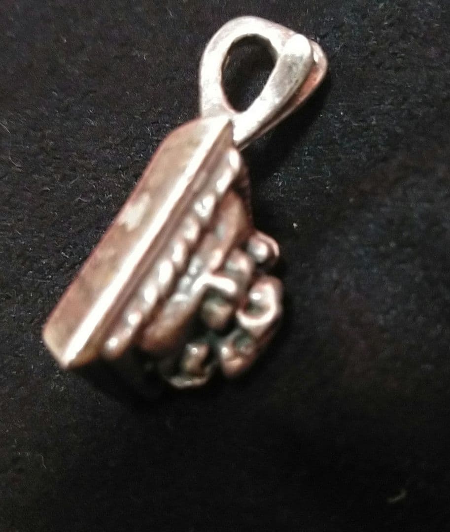 a&g　ペンダント