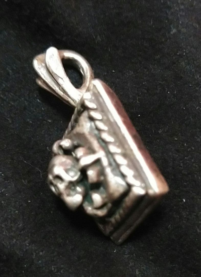 a&g　ペンダント