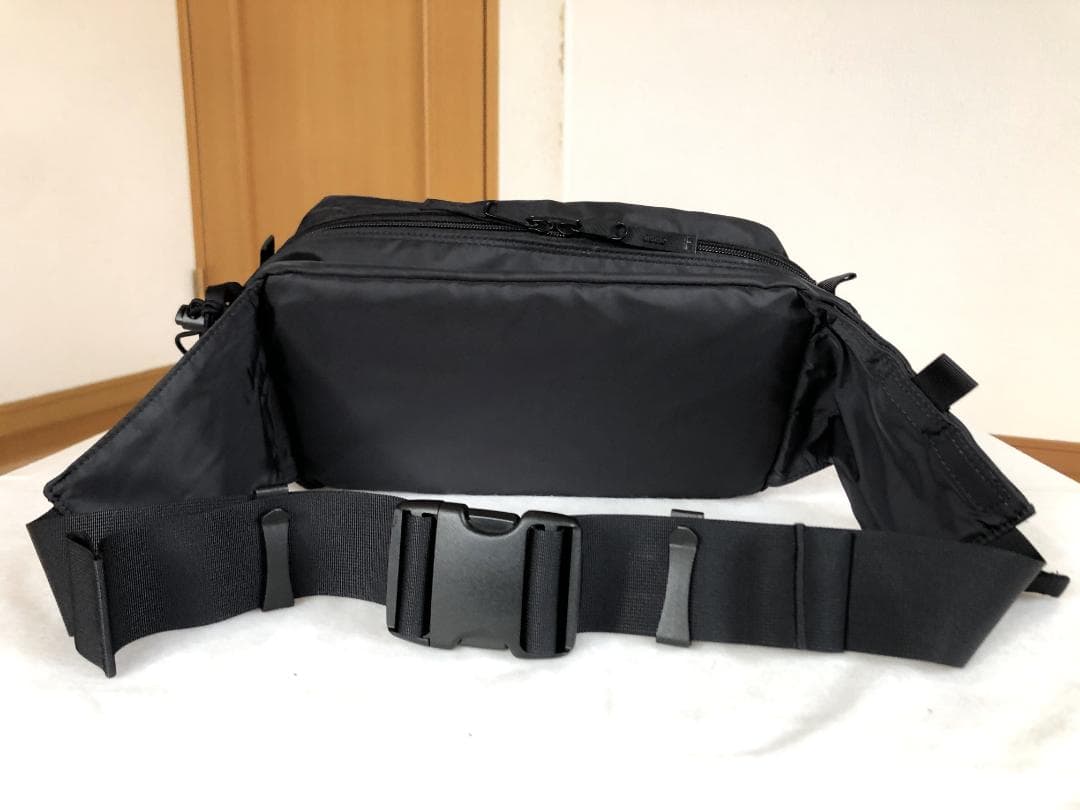 美品　ヘッドポーター　ブラックビューティー　ウエスト　ポーチ　ボディー　バッグ