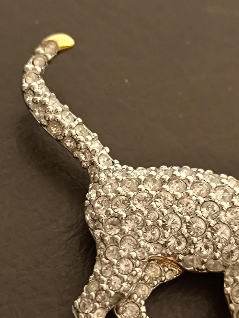 SWAROVSKI スワロフスキー ブローチ クリアストーン 猫 ねこ ネコ