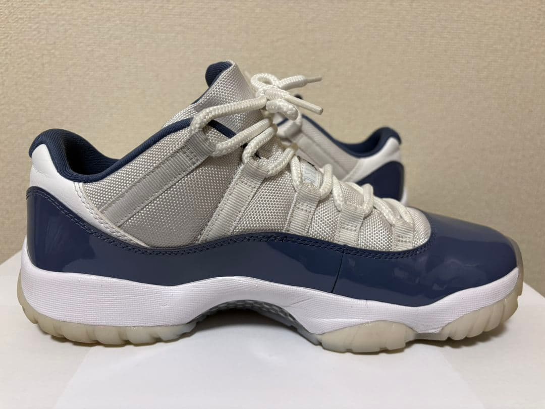 靴 Air Jordan 11 Retro Low Diffused Blue
