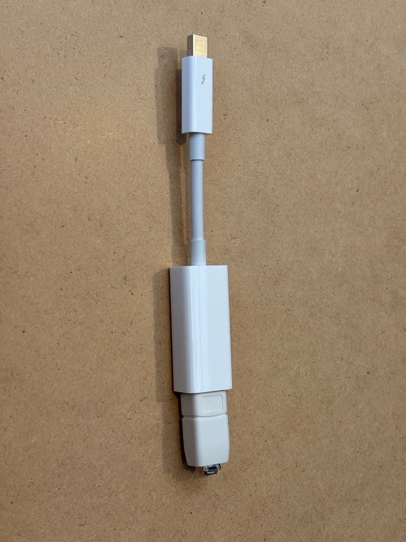 Apple Thunderbolt - FireWireアダプタとおまけ