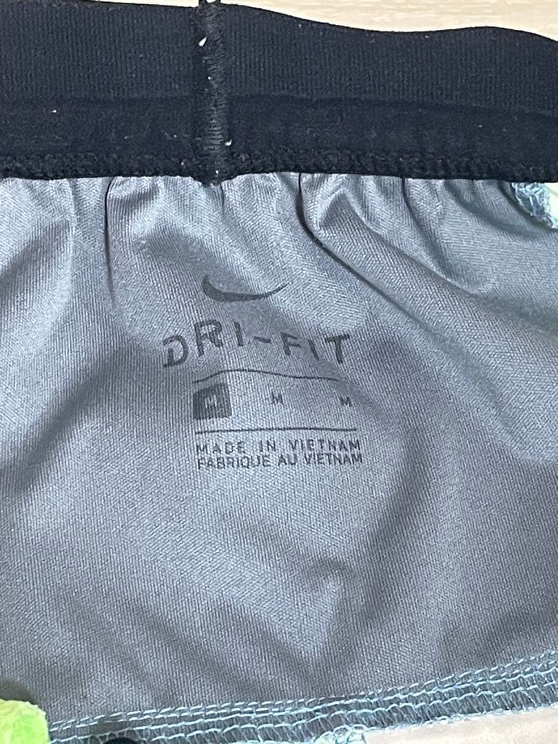 ナイキ　ワイルドラン　ウィンドブレーカーL、パンツM、キャップ　3点セット。