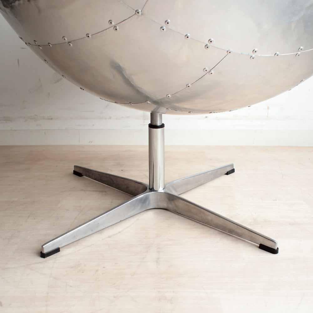 アルミニウムバック エッグチェア リプロダクト 合皮 ZR24268